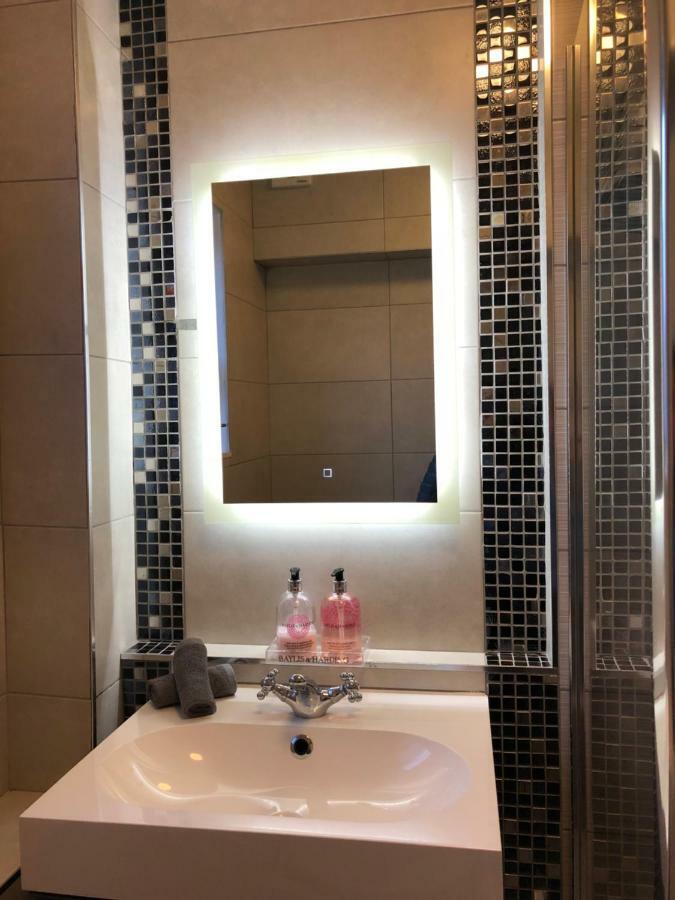 Appartamento Affordable Lux And Cozy 1 Bed Flat In Chelsea Londra Esterno foto